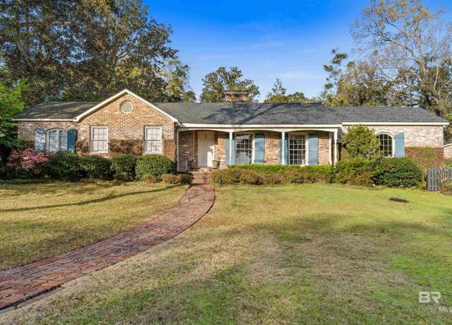 Property at 141 Myrtlewood Ln, Mobile, AL 36608, 4 beds, 3.5 baths