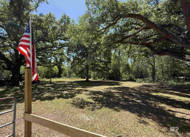Property at 19530 E Greenwood Rd, Summerdale, AL 36580