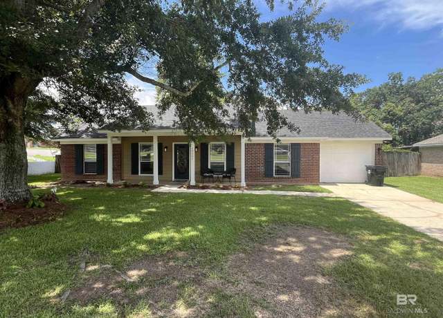 Property at 19261 Oak Hillcrest Dr, Robertsdale, AL 36567, 3 beds, 2 baths