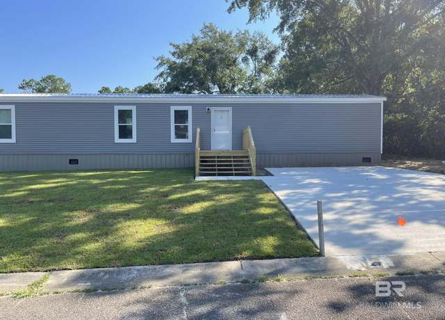 Property at 9592 Redfish Dr, Elberta, AL 36530, 3 beds, 2 baths