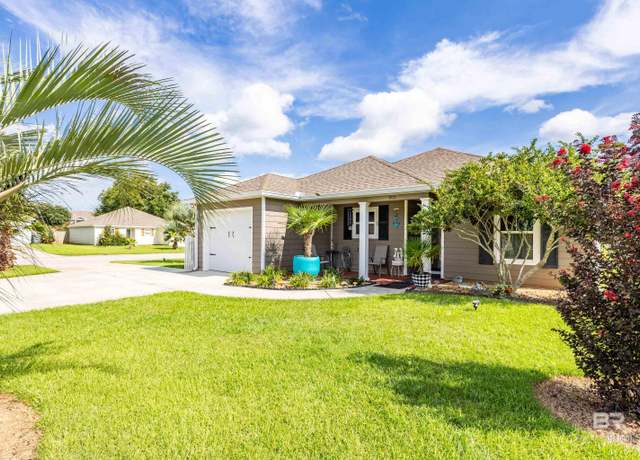 Property at 900 Sentinel Cir, Foley, AL 36535, 3 beds, 2 baths