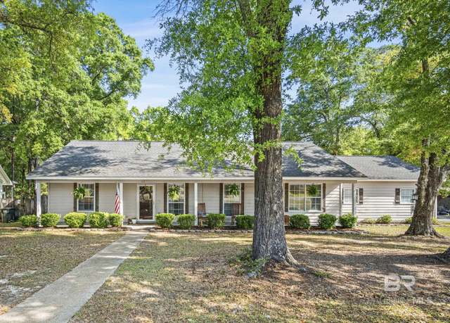 Property at 117 Richmond Rd, Daphne, AL 36526, 3 beds, 2 baths