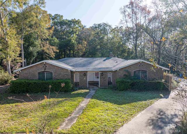 Property at 439 Mantle Ct, Mobile, AL 36609, 5 beds, 3 baths