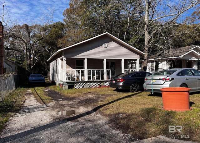 Property at 710 Euclid Ave, Mobile, AL 36606, 2 beds, 1 bath