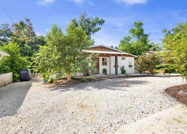 Property at 358 Kumquat St, Fairhope, AL 36532, 2 beds, 2 baths