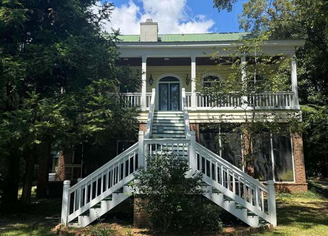 Property at 14346 Oak St, Magnolia Springs, AL 36555, 2 beds, 2 baths
