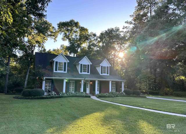 Property at 148 Brooks Blvd, Brewton, AL 36426, 3 beds, 2.5 baths