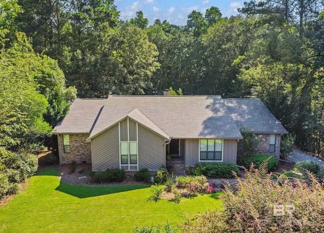 Property at 406 Village Dr, Daphne, AL 36526, 4 beds, 3 baths