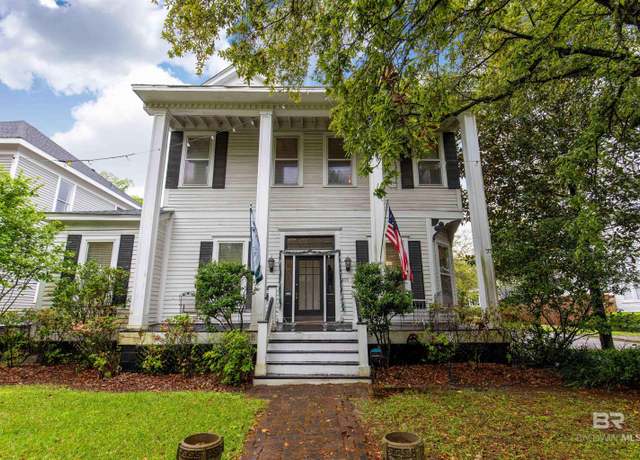 Property at 200 S Georgia Ave, Mobile, AL 36604, 4 beds, 3 baths