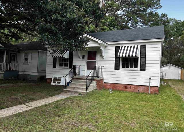 Property at 711 Euclid Ave, Mobile, AL 36606, 4 beds, 2 baths
