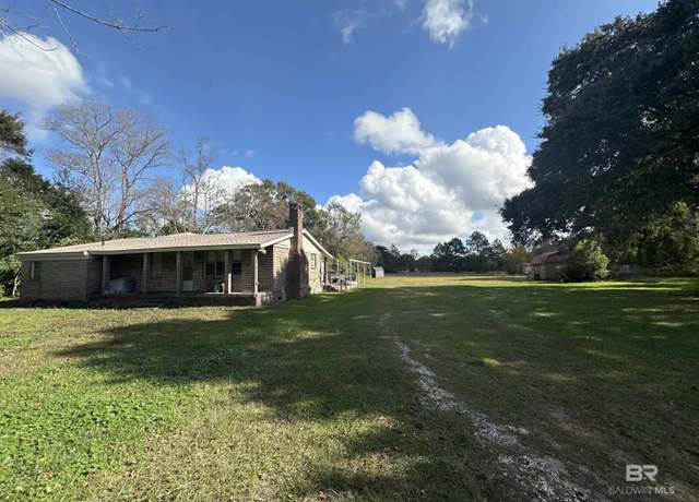 Property at 9520C Four Mile Rd, Irvington, AL 36544, 5 beds, 3.5 baths