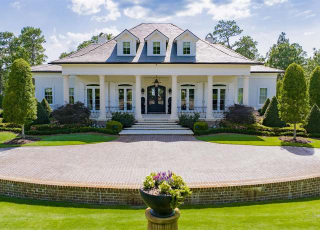 Property at 33056 W Waterview Dr, Loxley, AL 36551, 6 beds, 6 baths