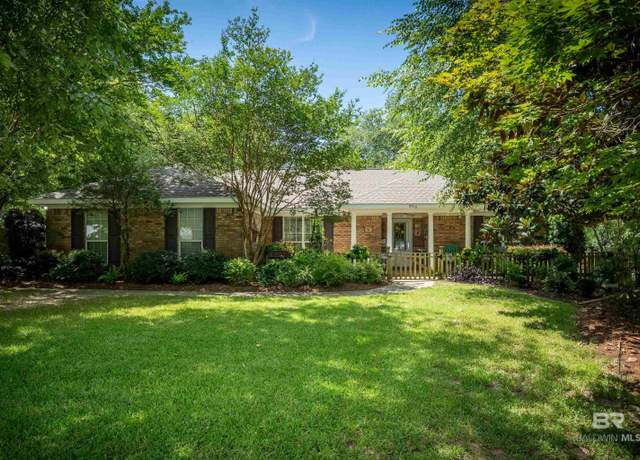 Property at 9716 Callaway Dr, Fairhope, AL 36532, 3 beds, 2 baths