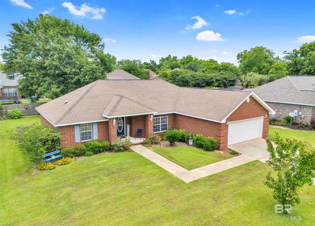 Property at 351 Knollwood Ave, Fairhope, AL 36532, 3 beds, 2 baths