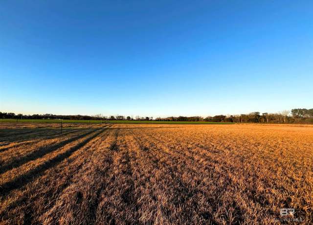 Property at 0002 E Greenwood Rd, Summerdale, AL 36580