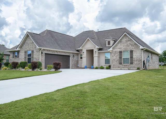 Property at 9843 Chipper Ln, Foley, AL 36535, 4 beds, 2 baths