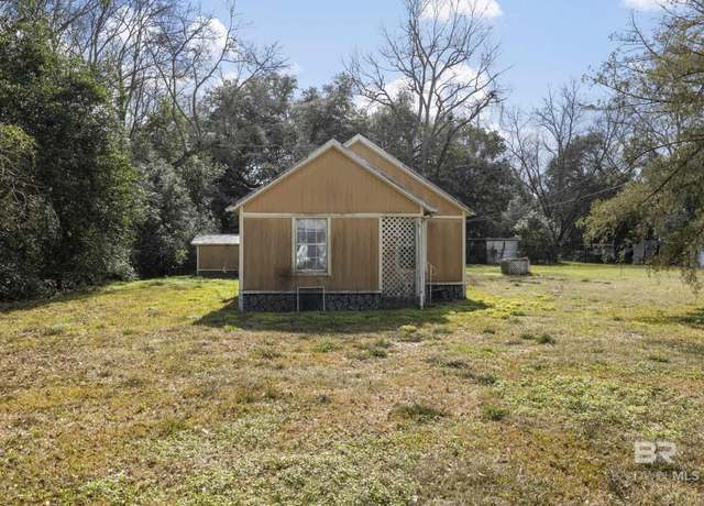 Property at 18318 Kendrick Rd, Robertsdale, AL 36567, 2 beds, 1 bath