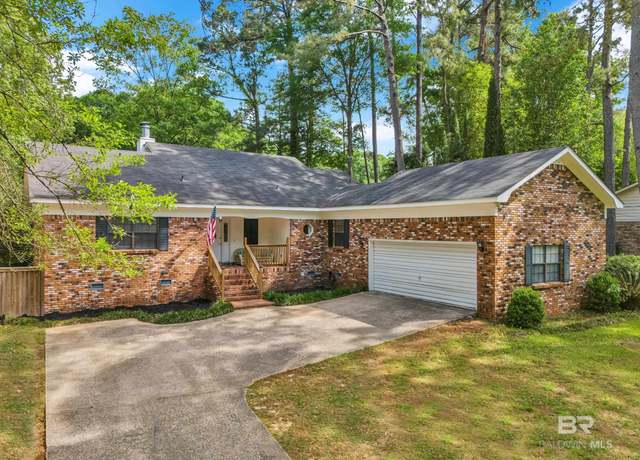 Property at 103 Ferncliff Cir, Daphne, AL 36526, 4 beds, 2.5 baths