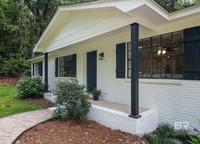Property at 169 Buena Vista Dr, Daphne, AL 36526, 3 beds, 2 baths