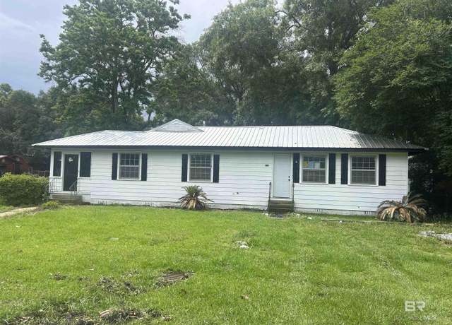 Property at 101 8th Ave, Chickasaw, AL 36611, 3 beds, 1 bath