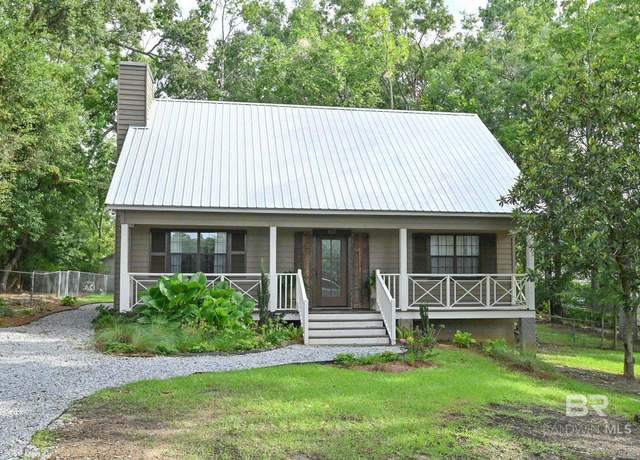 Property at 615 Morphy Ave, Fairhope, AL 36532, 3 beds, 2.5 baths