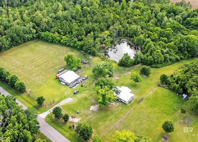 Property at 13827 County Road 83, Elberta, AL 36530, 3 beds, 2 baths