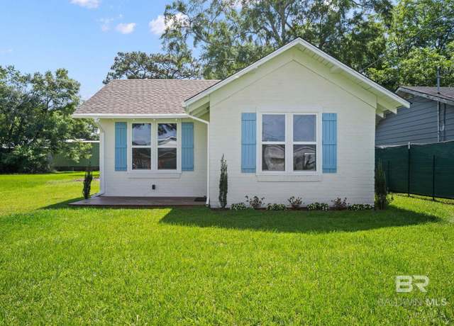 Property at 22214 Pine St, Robertsdale, AL 36567, 1 bed, 1 bath