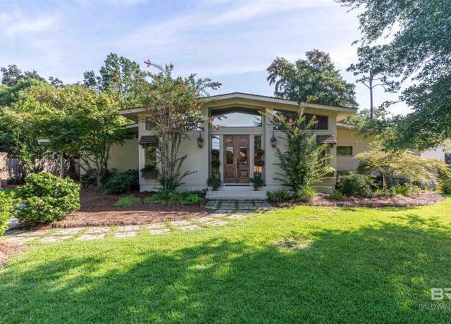 Property at 351 Kirkman Ln, Fairhope, AL 36532, 4 beds, 3 baths