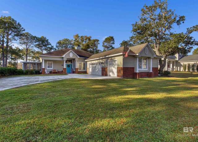 Property at 600 Pinehurst Pt, Gulf Shores, AL 36542, 3 beds, 2 baths