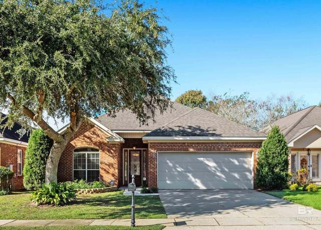 Property at 453 Clubhouse Dr, Fairhope, AL 36532, 4 beds, 3 baths