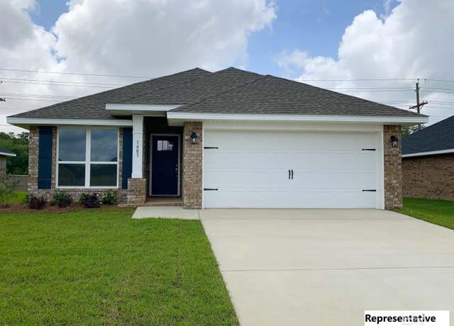 Property at 691 Mayflower Dr, Foley, AL 36535, 3 beds, 2 baths