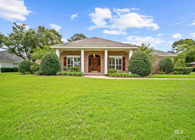 Property at 633 Glen Eagles Ave, Gulf Shores, AL 36542, 3 beds, 2.5 baths
