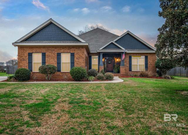 Property at 256 Royal Ln, Fairhope, AL 36532, 3 beds, 2 baths