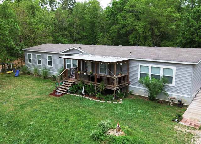 Property at 3286 Fontaine Dr, Theodore, AL 36582, 5 beds, 3 baths