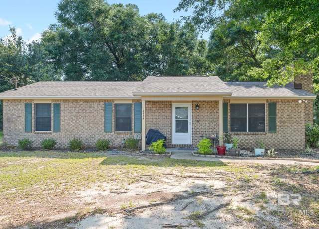 Property at 2834 Godwin Ln, Pensacola, FL 32526, 3 beds, 2 baths