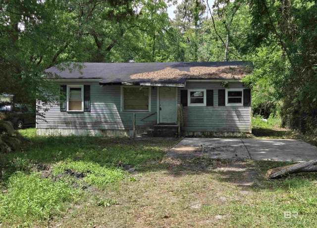 Property at 3066 Bay Crescent Dr, Mobile, AL 36605, 2 beds, 1 bath