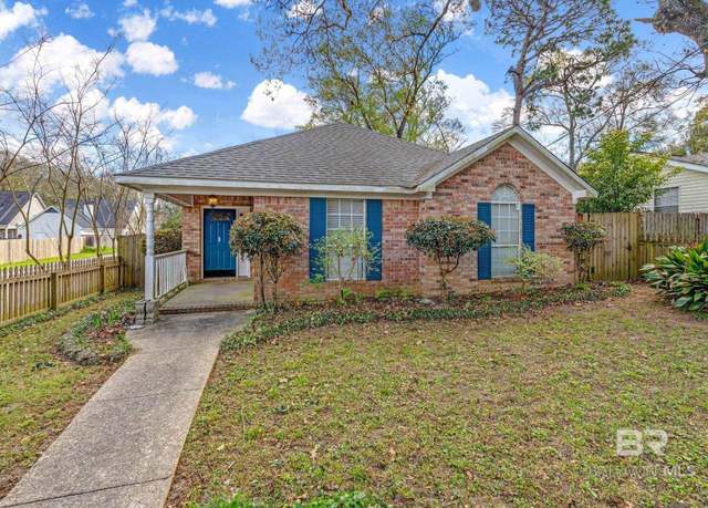 Property at 951 McNeil Ave, Mobile, AL 36609, 3 beds, 2 baths