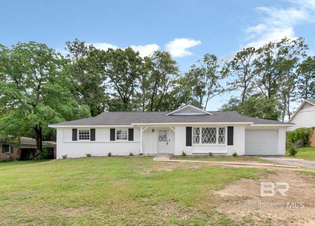 Property at 6259 Parkbrook Dr, Mobile, AL 36608, 4 beds, 3 baths