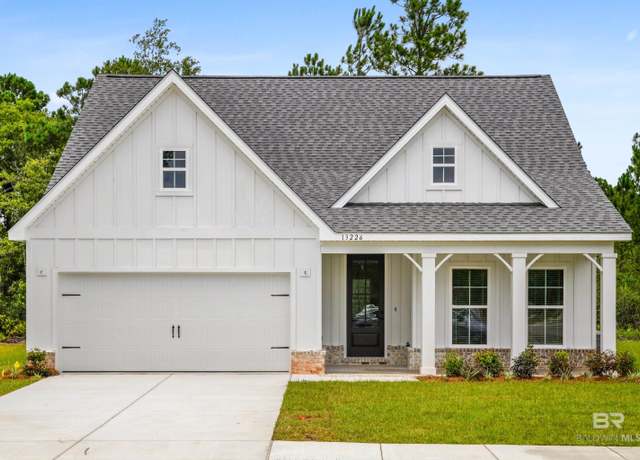 Property at 12882 Flanagan St, Elberta, AL 36530, 3 beds, 2 baths