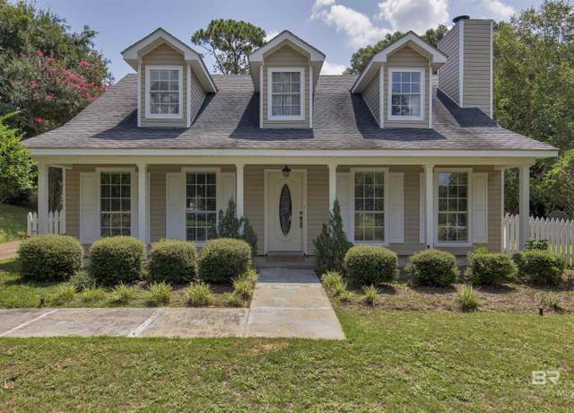 Property at 2805 Brookside Dr, Mobile, AL 36693, 3 beds, 2.5 baths