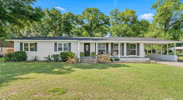 Photo of 120 E Bayou Ave, Satsuma, AL 36572