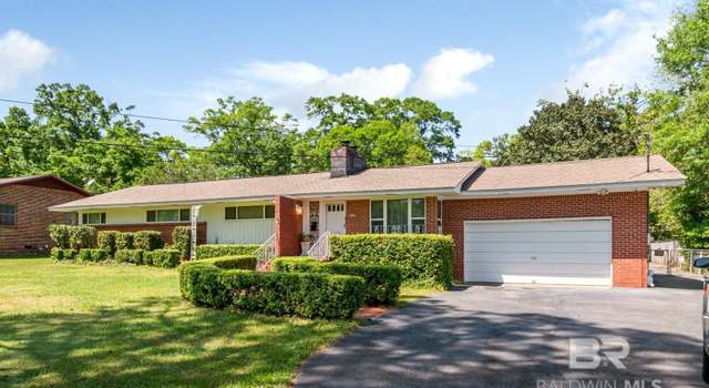 Photo of 6300 WOODCREST Dr, Mobile, AL 36608