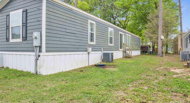 Photo of 9407 Pinewood Ave, Elberta, AL 36530