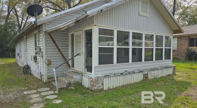 Photo of 206 E Granberry St, Brewton, AL 36426