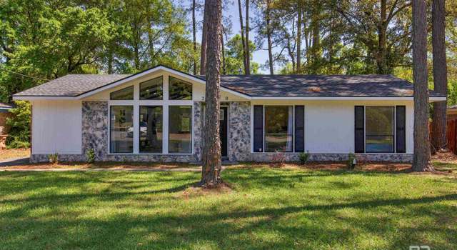 Photo of 2020 Holleman Dr, Mobile, AL 36618