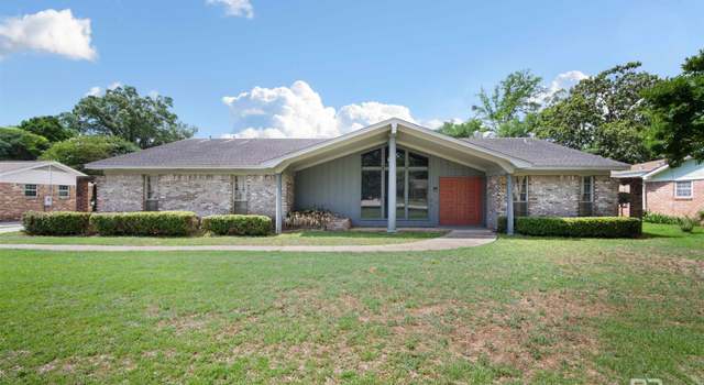 Photo of 504 N Vaughan Dr, Satsuma, AL 36572