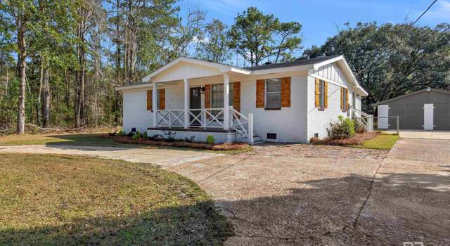 Photo of 3005 Club House Rd, Mobile, AL 36605