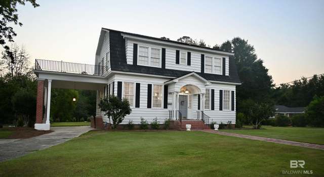 Photo of 1005 Belleville Ave, Brewton, AL 36426