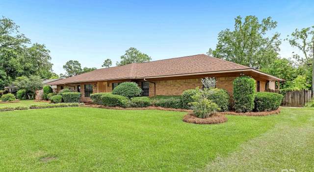Photo of 610 E Walker Ave, Foley, AL 36535