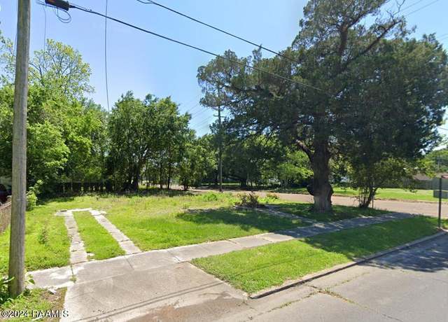 Property at 200 Chestnut St, New Iberia, LA 70560